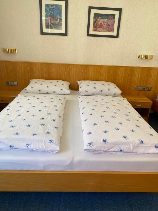 Gasthof/Pizzeria Hirsch Muhlheim an der Donau Екстер'єр фото
